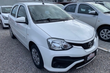 Etios Hatch