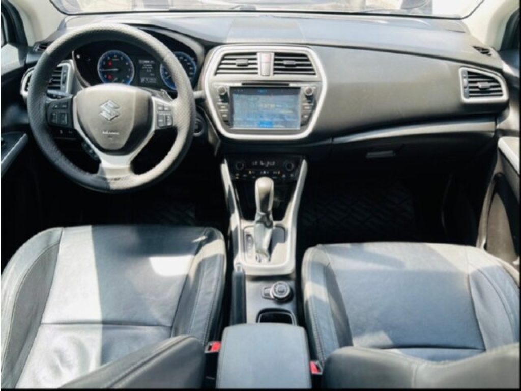 SUZUKI S-CROSS