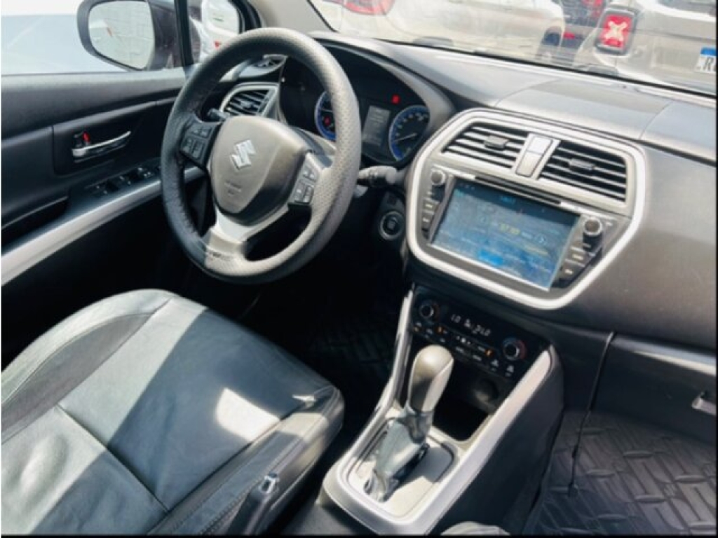 SUZUKI S-CROSS