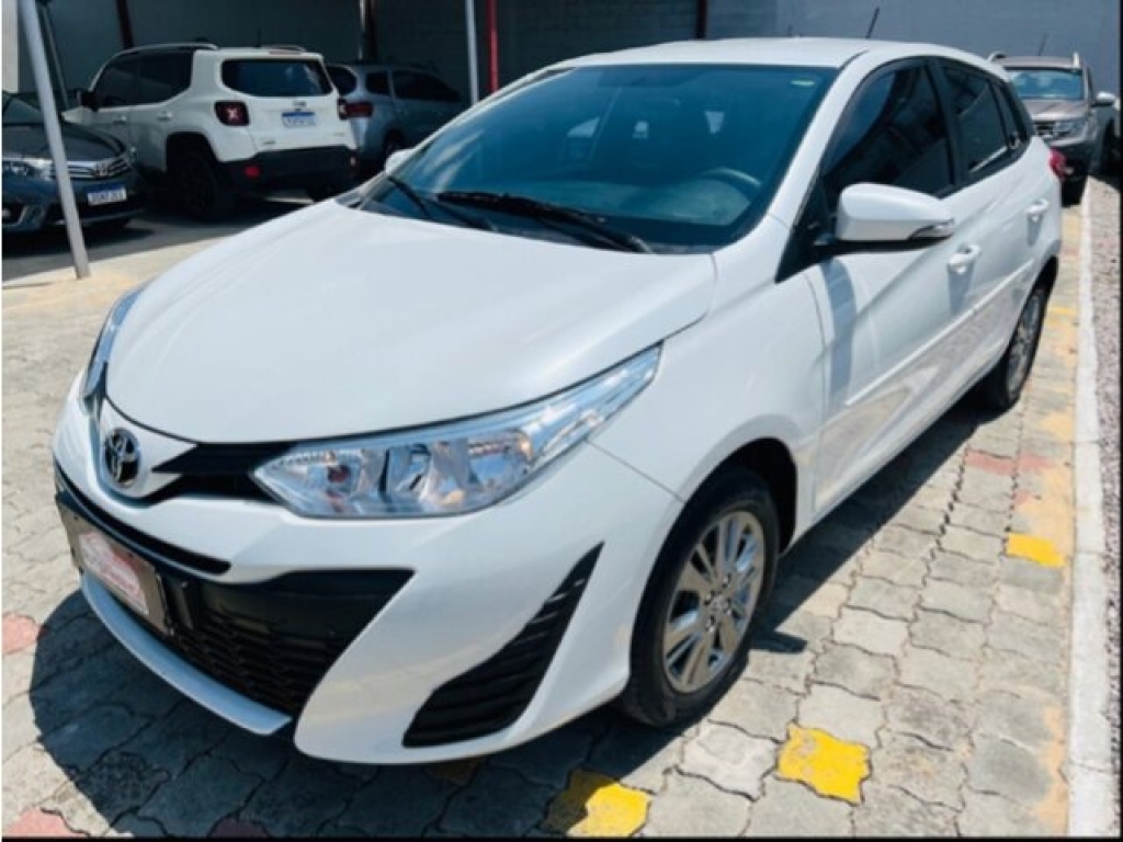 TOYOTA Yaris Hatch