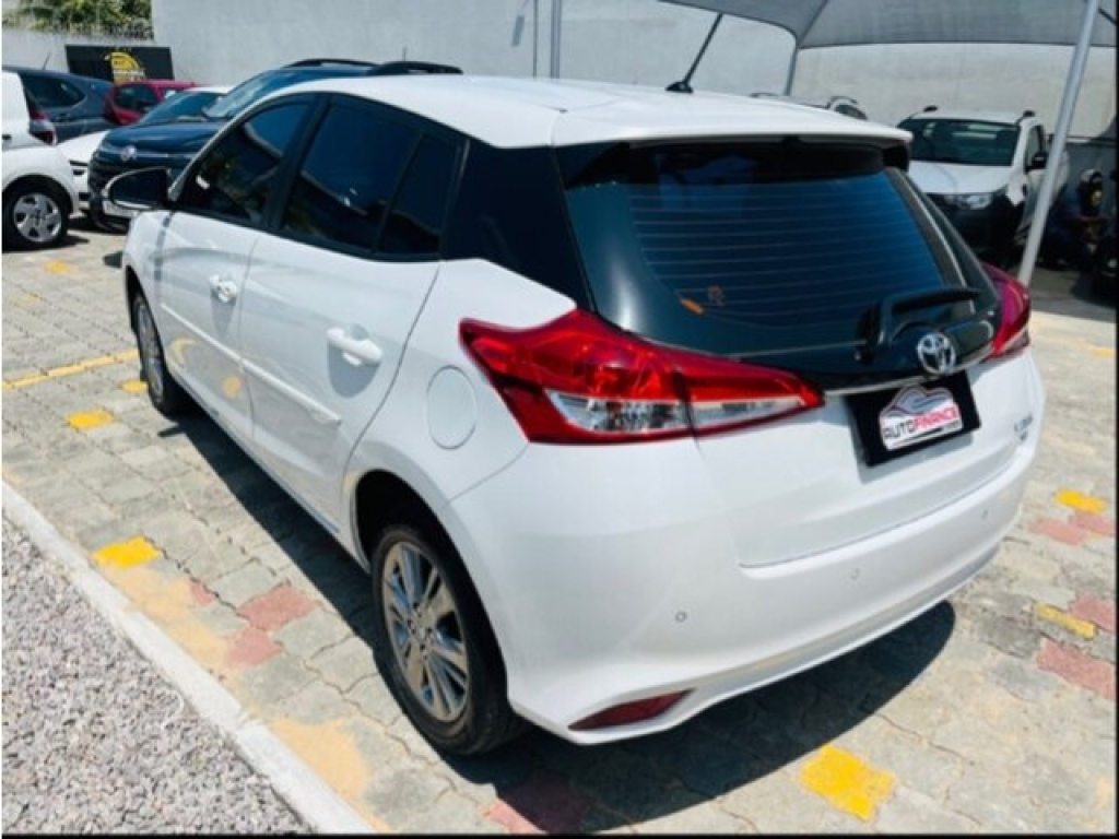 TOYOTA Yaris Hatch