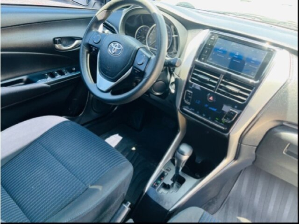 TOYOTA Yaris Hatch