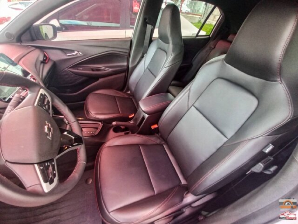 CHEVROLET Onix Plus