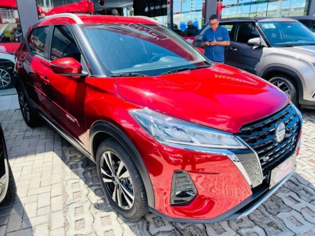 NISSAN KICKS