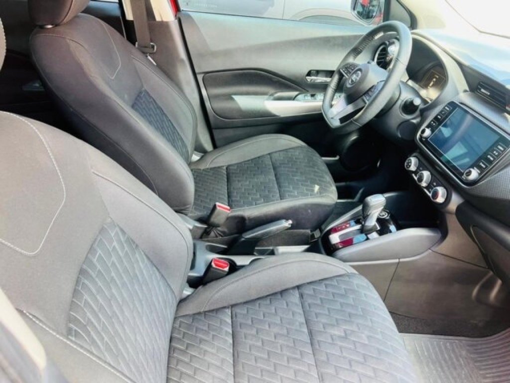 NISSAN KICKS