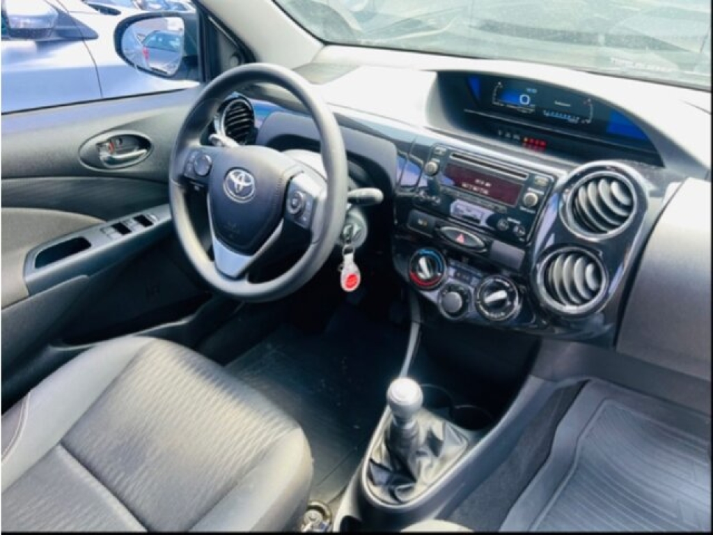 TOYOTA Etios Sedan