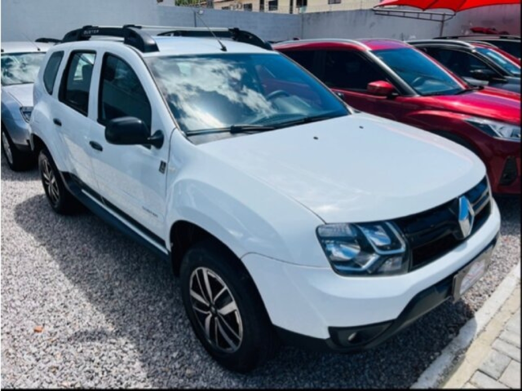 RENAULT DUSTER