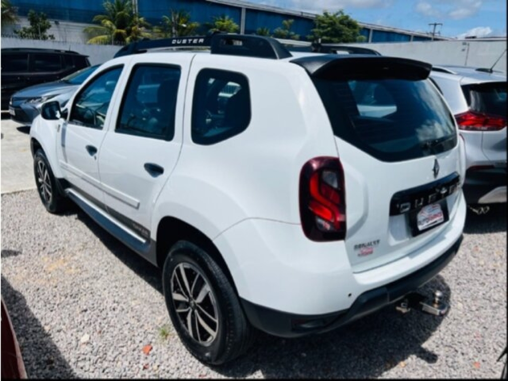 RENAULT DUSTER