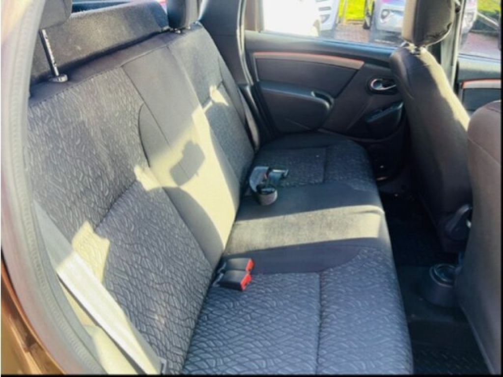 RENAULT DUSTER