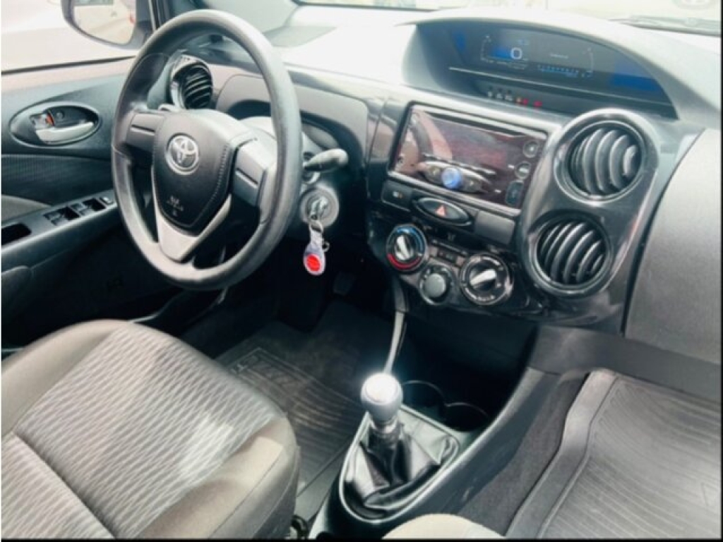 TOYOTA Etios Sedan