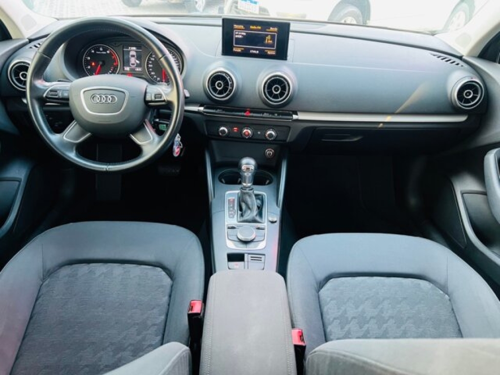 AUDI A3 Sedan