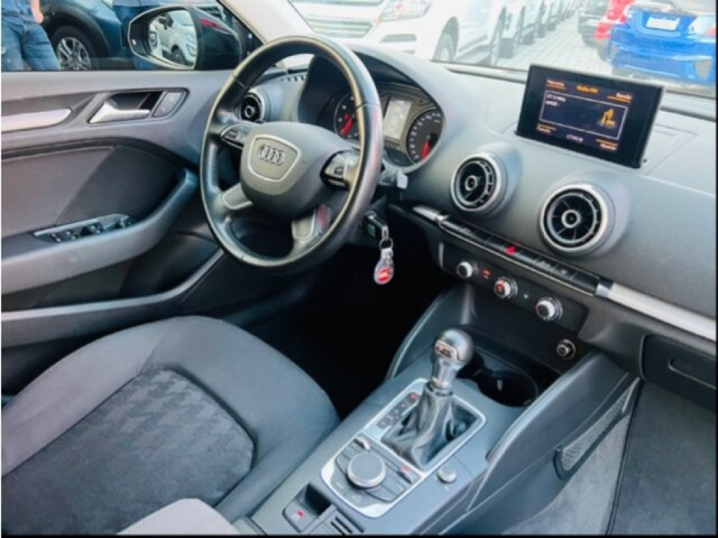 AUDI A3 Sedan