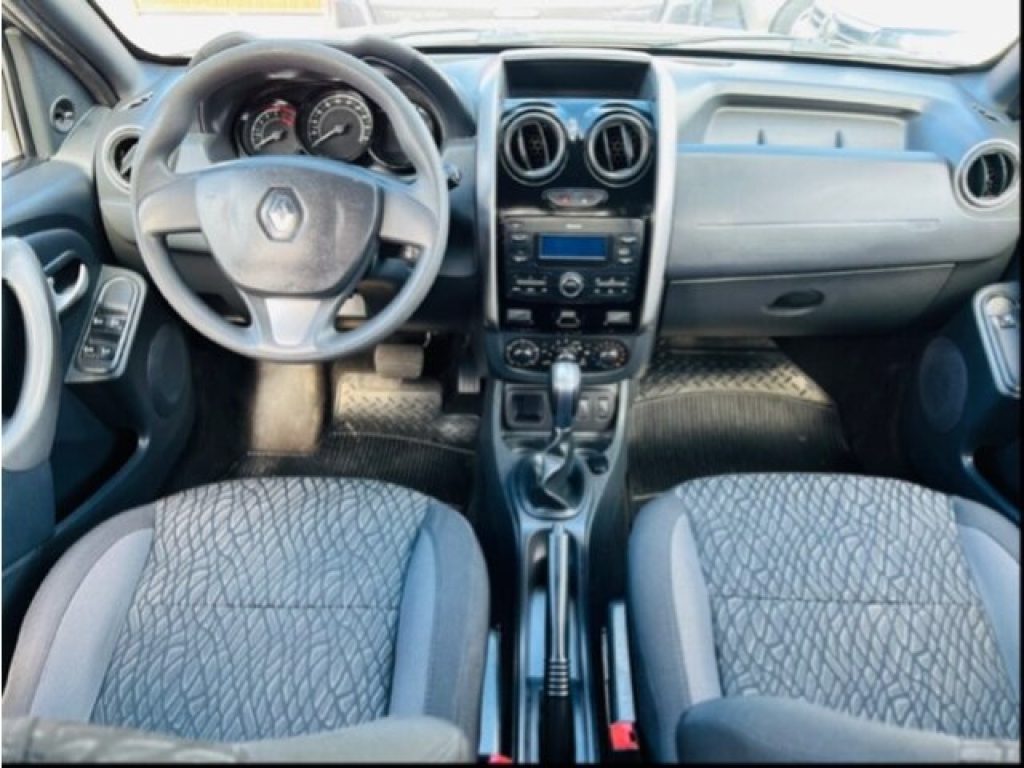 RENAULT DUSTER