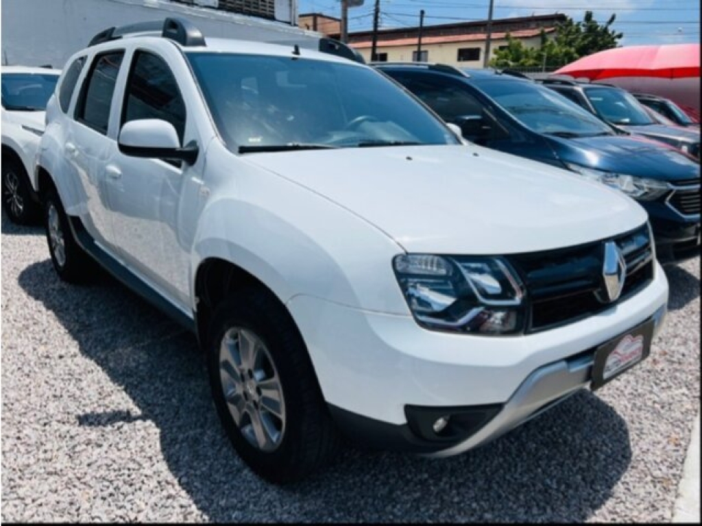 RENAULT DUSTER